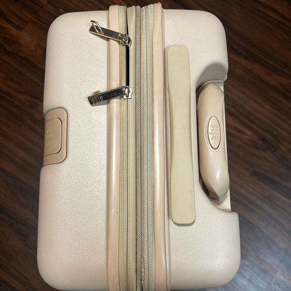 Beis Beige Carry On Roller - Picture 9 of 10
